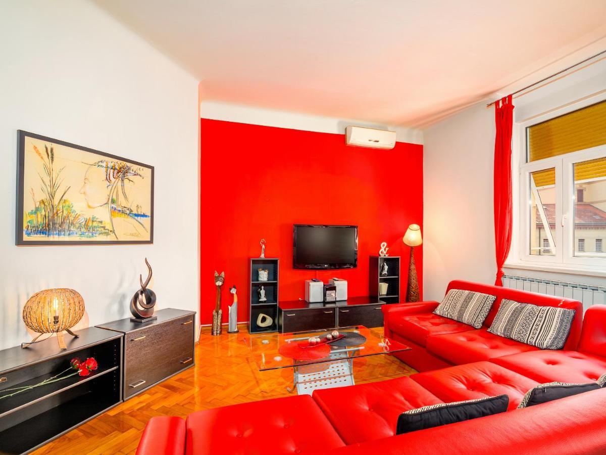 Grand Apartment In Strict Center Of 리예카 외부 사진