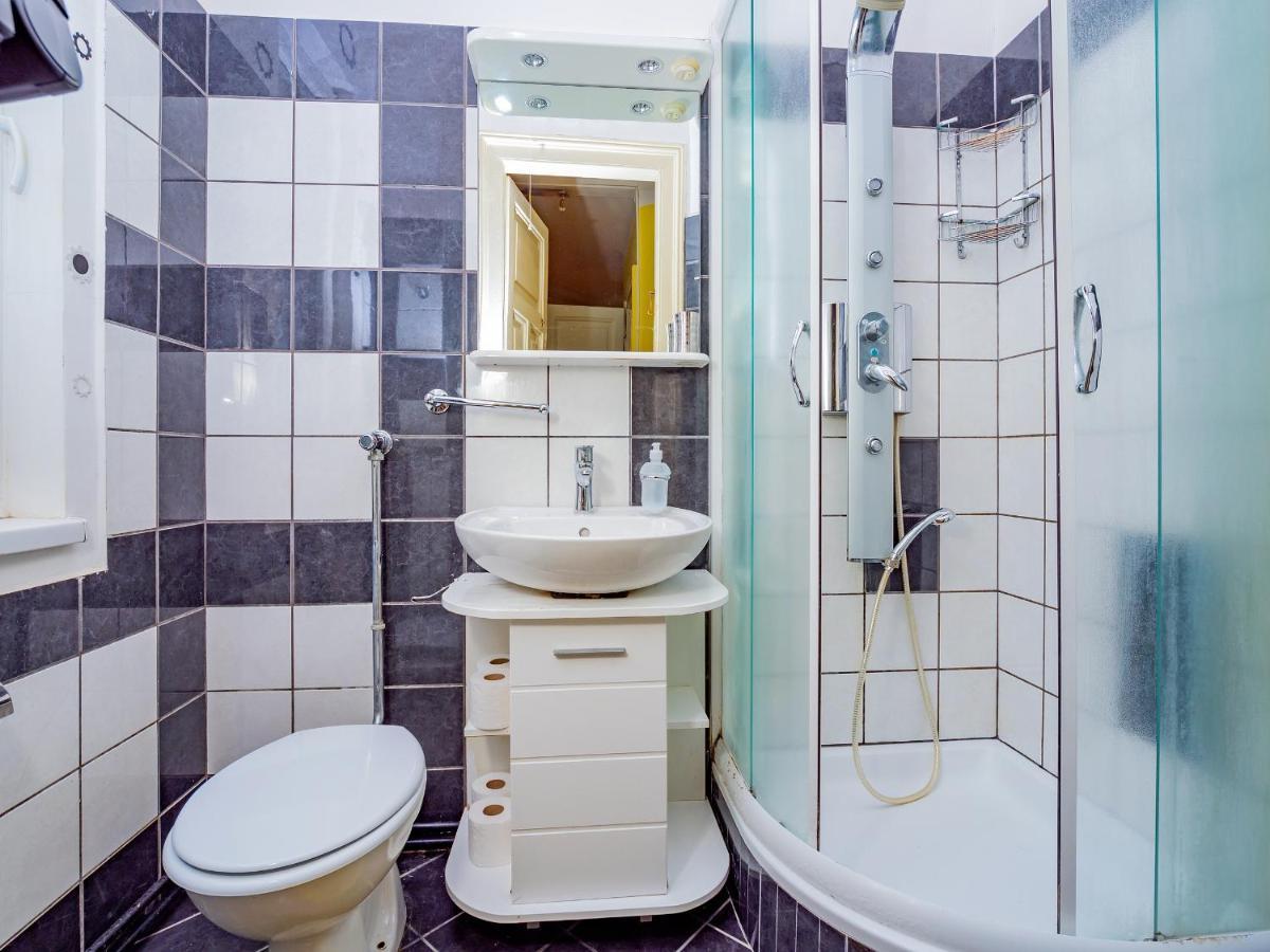 Grand Apartment In Strict Center Of 리예카 외부 사진